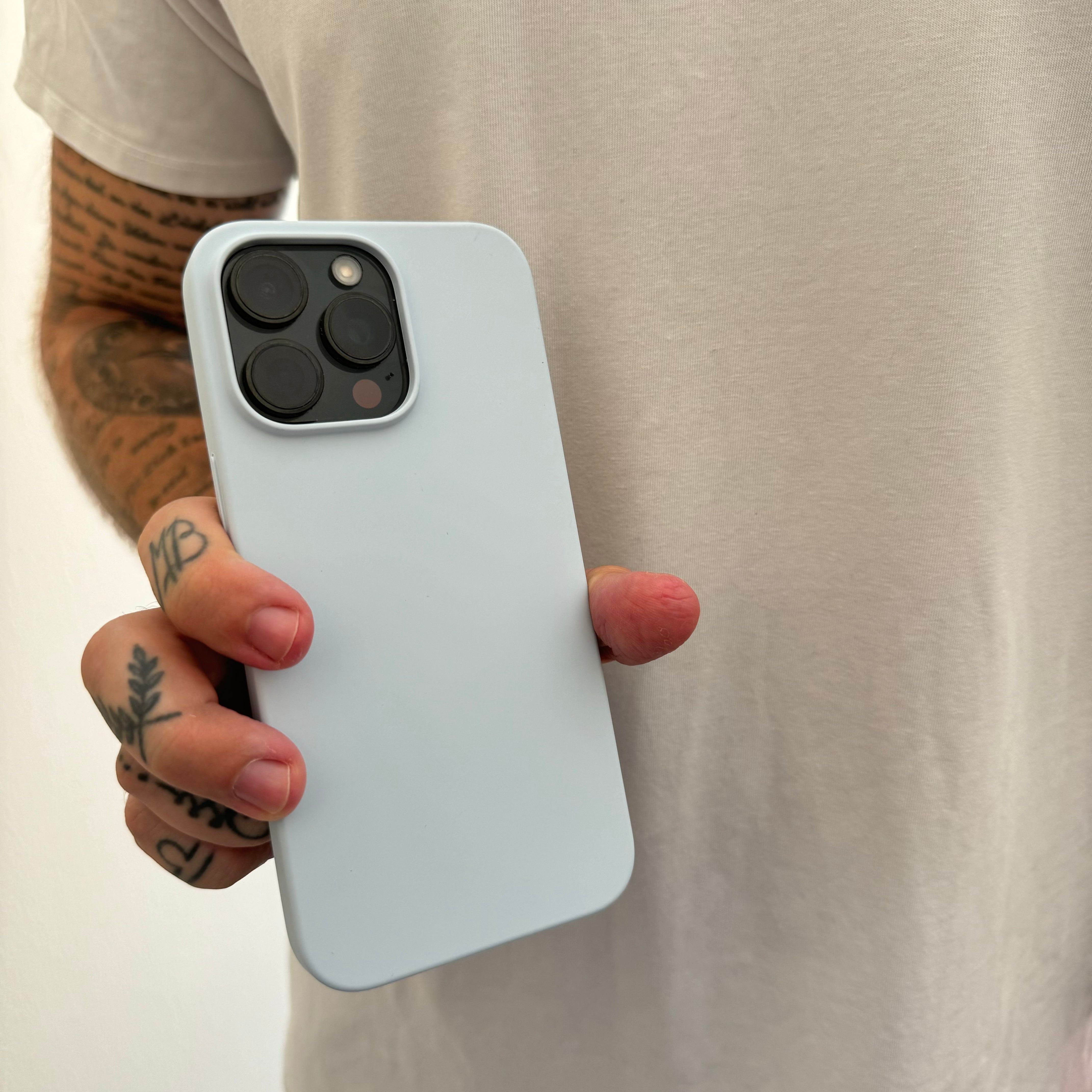 iPhone MagSafe Case | "Olaf"